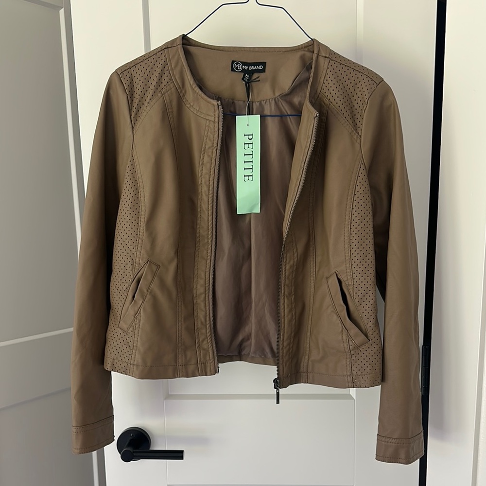 Brown Leather Jacket with Crew Neckline and Minimalist Style - NWT - Petite